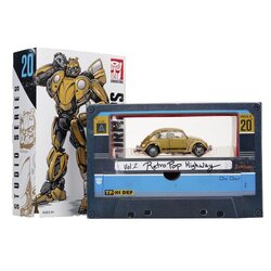 Hasbro Transformers Studio Series 20 Deluxe Class Bumblebee Vol. 2 Retro Pop Highway Exclusive 6.5 Inch Action Figure ฮาสโบร ทรานสฟอเมอร์ส สตูดิโอ ซีรีย์ส 20 ดีลักซ์ คลาส หุ่นยนต์บัมเบิ้ลบี เรโทร ป็อป ไฮเวย์ ขนาด 6.5 นิ้ว ลิขสิทธิ์แท้