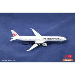 โมเดลเครื่องบิน Japan Airlines (Boeing 777) #2 ญี่ปุ่น ไซส์กลาง แบบมีล้อเครื่องบิน (1:400)