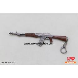 พวงกุญแจ PUBG (PLAYERUNKNOWN'S BATTLEGROUNDS) : ปืนกล AKM Assault Rifle (AK-47) สีน้ำตาล แบบที่2