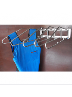 ราวพร้อมแขนสำหรับแขวนเสื้อตะกั่ว 5 ชุด แบบติดผนัง