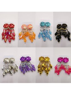 ต่างหู ประกอบชุดดรัมเมเยอร์