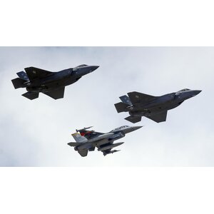 โมเดลเครื่องบินรบ