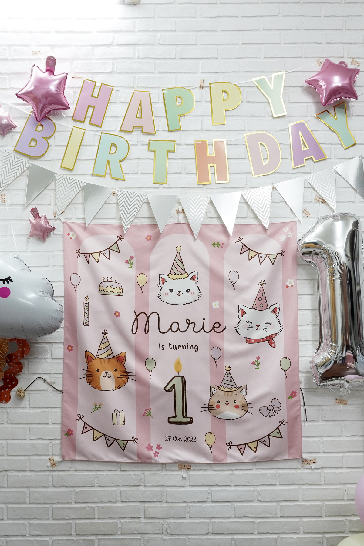 ป้ายผ้าฉลองปาร์ตี้ สั่งทำใส่ข้อความ ลาย Marie - Pink