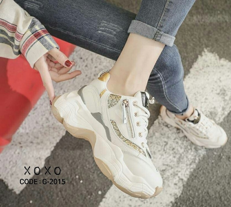 รองเท้าผ้าใบทรงเทย์แต่งซิปข้าง