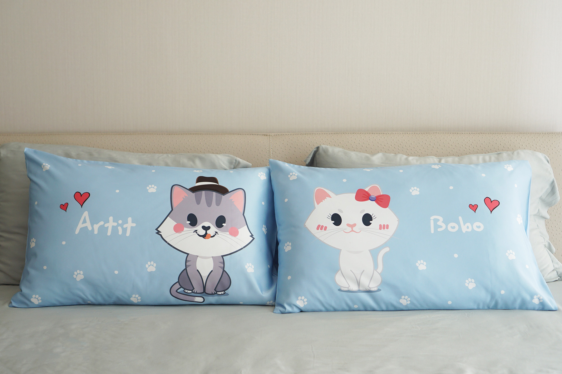 ปลอกหมอนหนุนคู่ พิมพ์ลายเต็มผืน Kitten - Blue