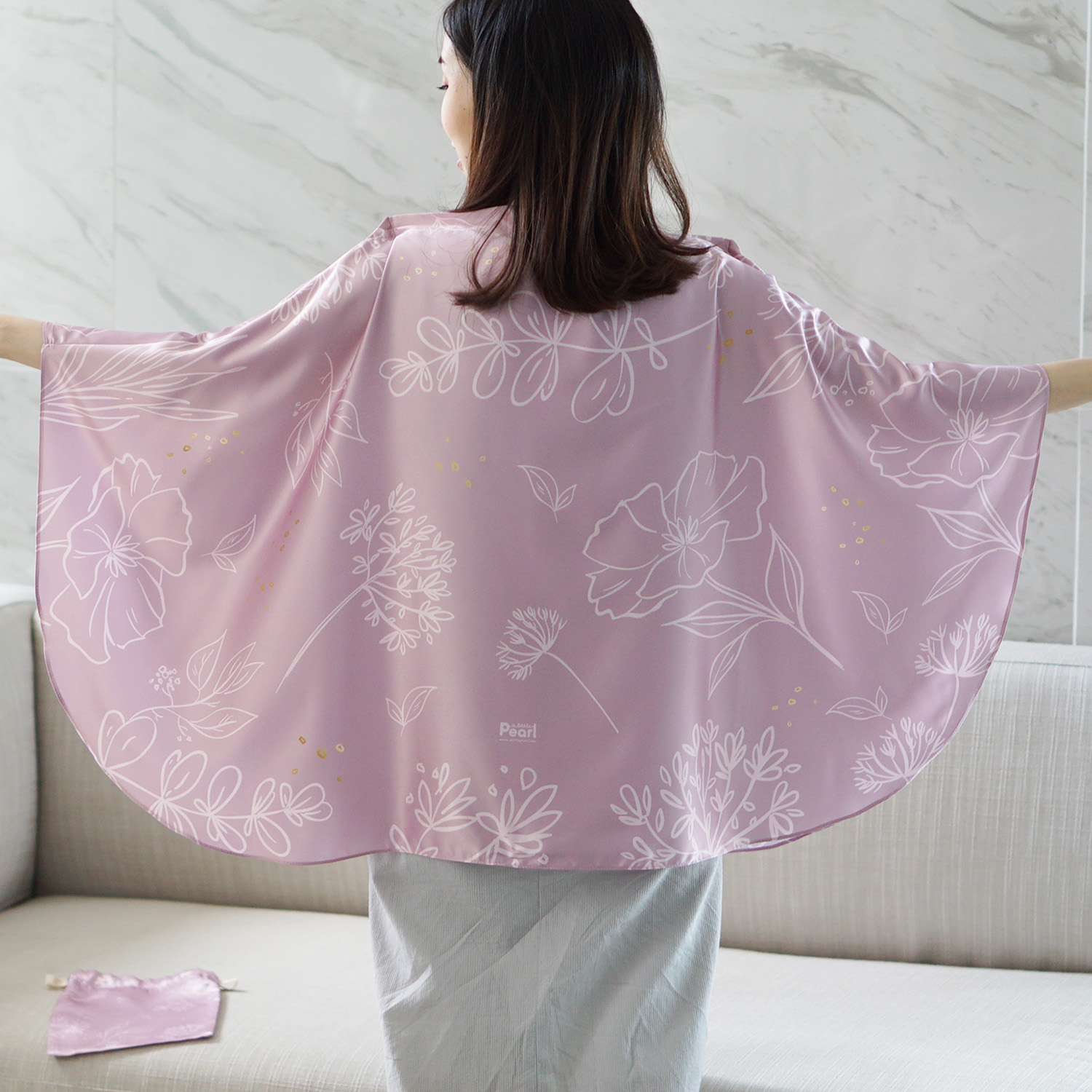 ผ้าคลุมให้นม สั่งทำใส่ชือ ลาย Botanical - Pink