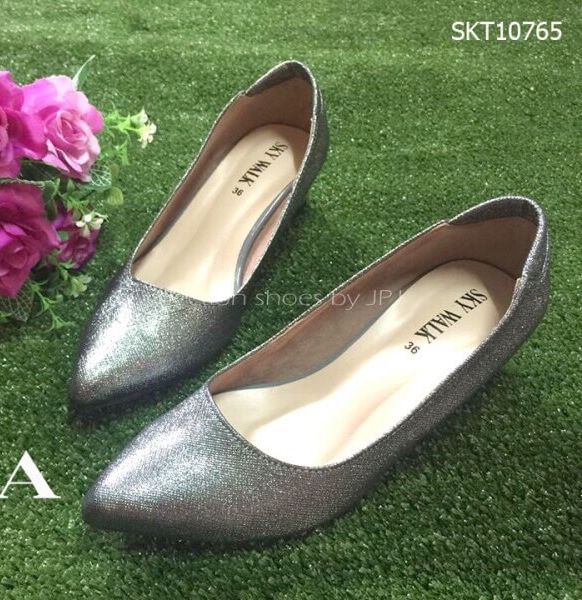 พร้อมส่ง : รองเท้าคัทชูสไตล์ Zara Gliter Flat (สีเงิน)