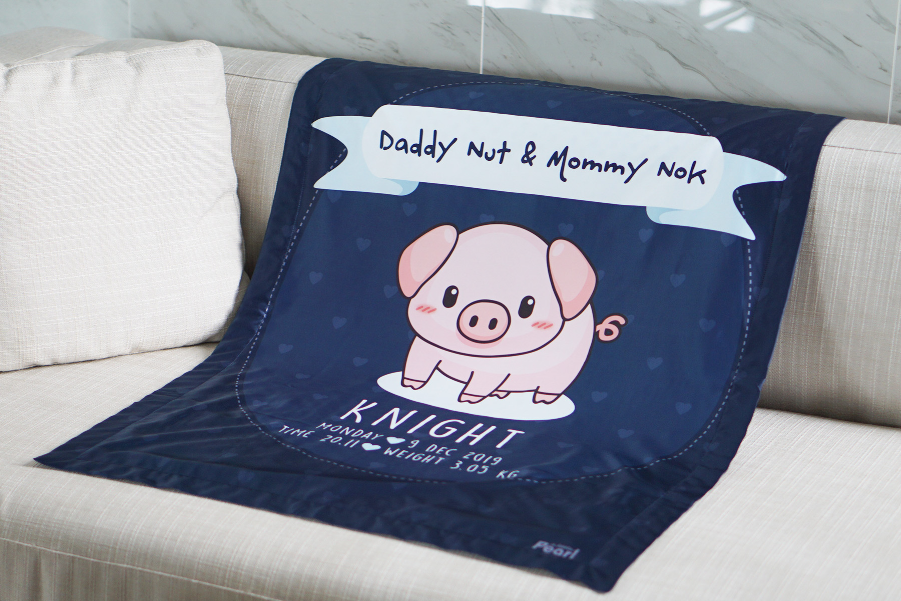 ผ้าห่ม ใส่ชื่อ ลายหมู สี Navy