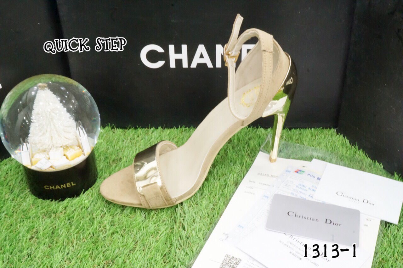 พร้อมส่ง : รองเท้าส้นสูง Stiletto (สีครีม)