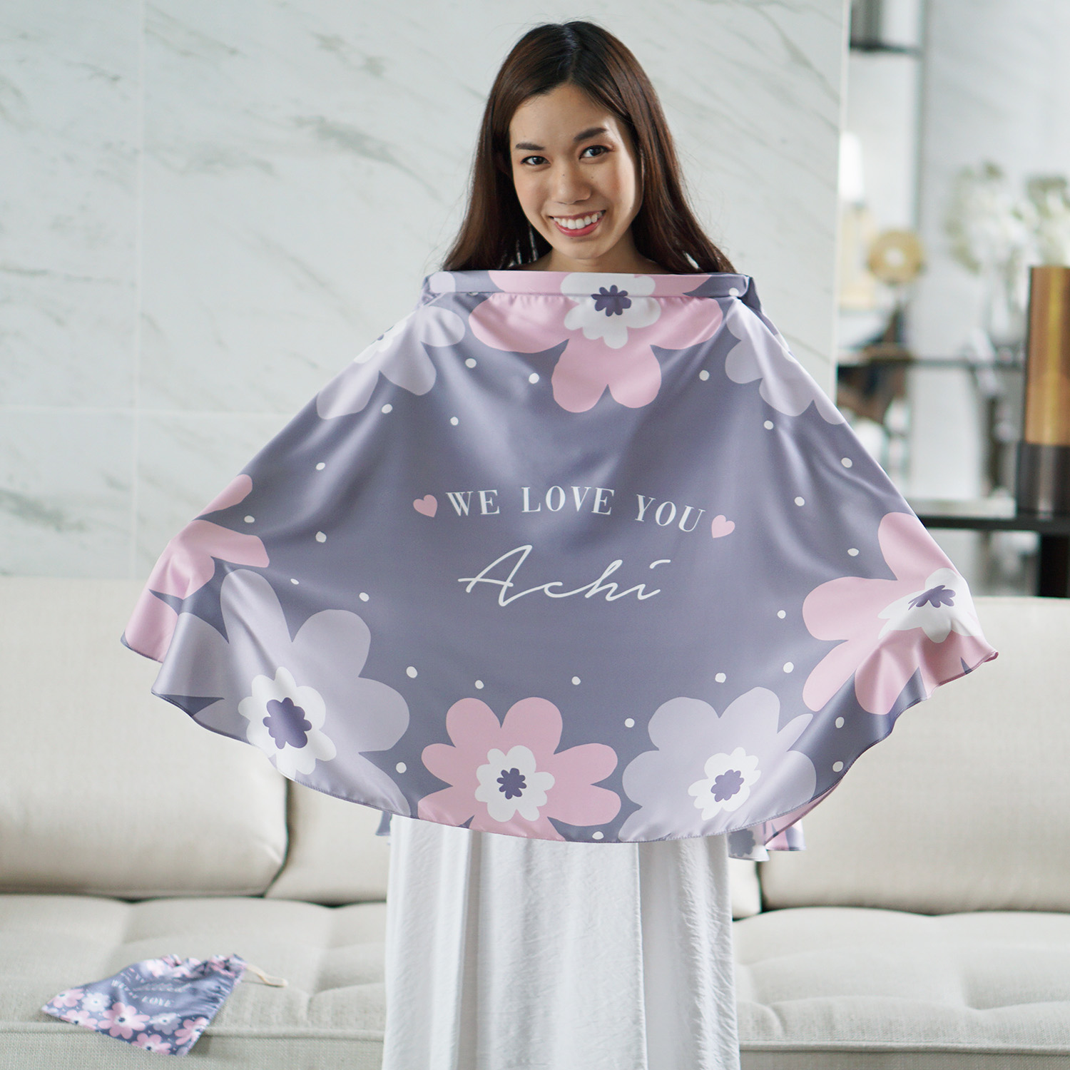 ผ้าคลุมให้นม สั่งทำใส่ชือ ลาย Big Flower - Grey