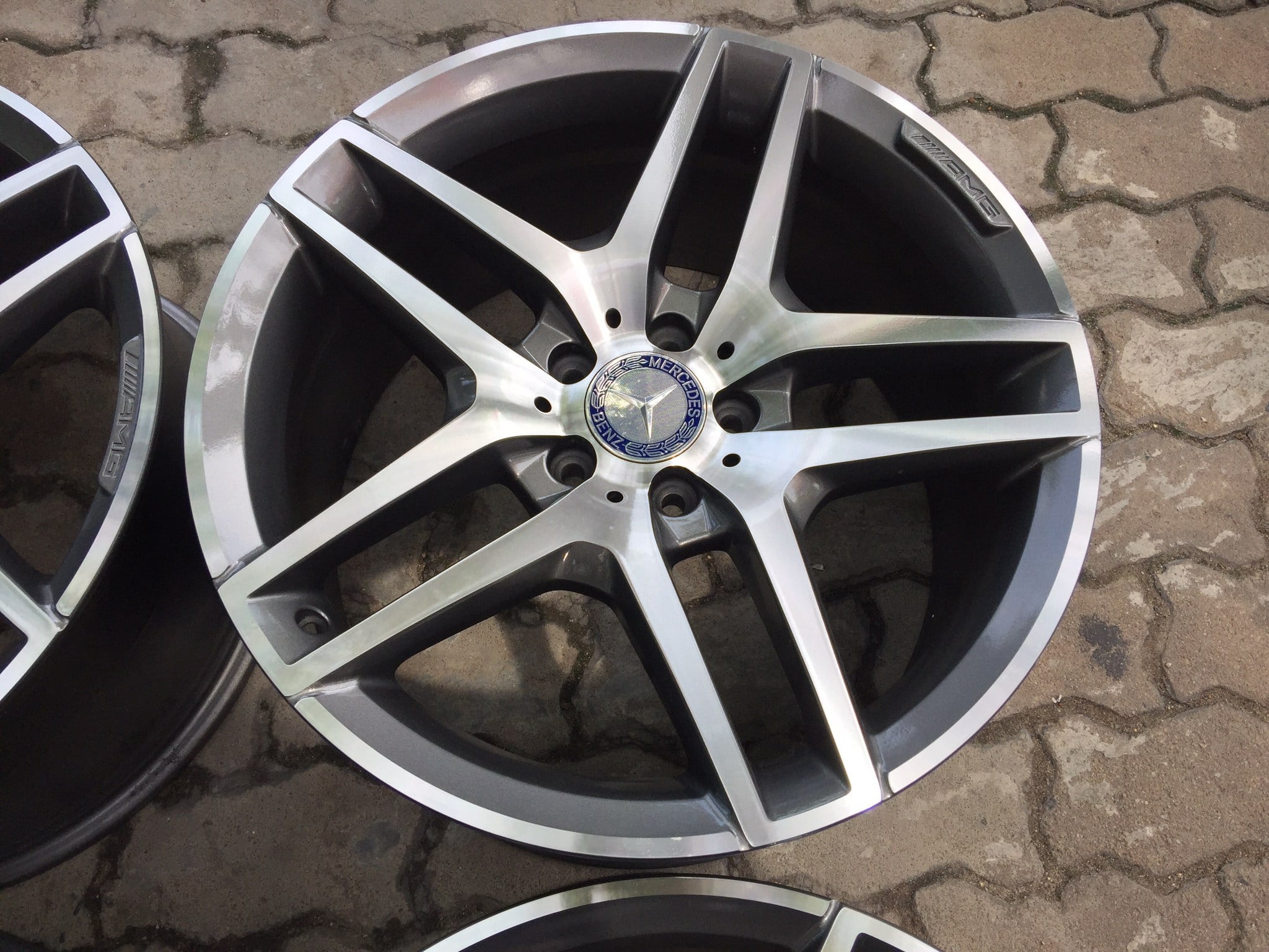ล้อแท้ AMG ST4 NEW W222 19"