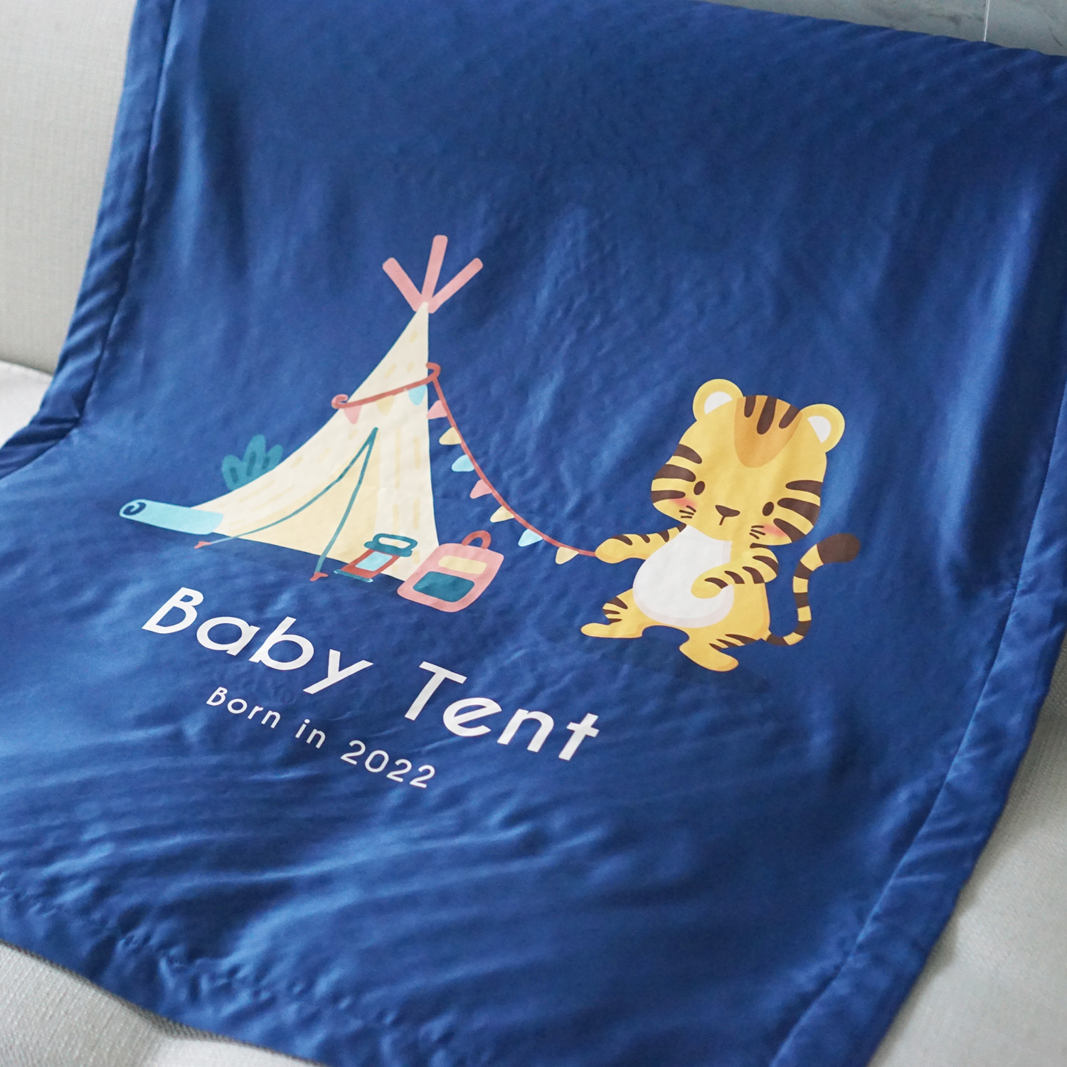 ผ้าห่มเด็ก สั่งทำใส่ชื่อ ลายเสือ ปีขาล Tiger with tent - Navy
