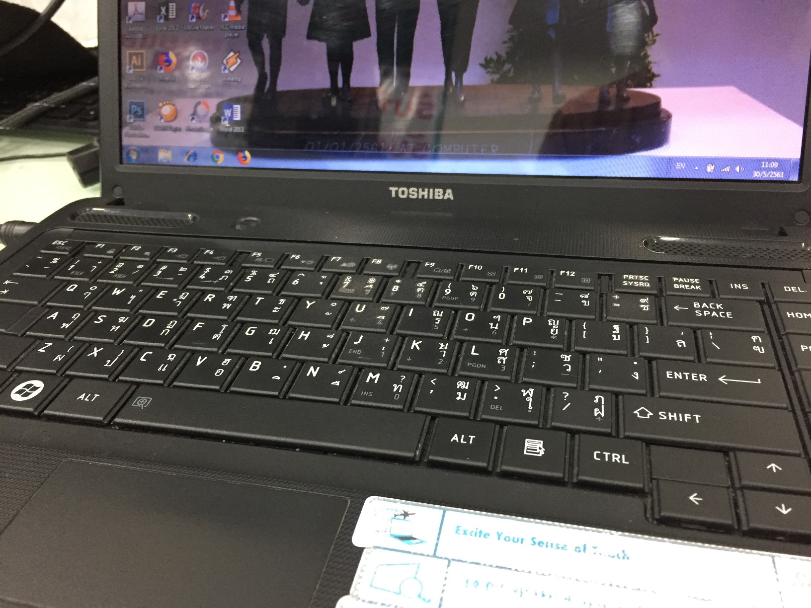 TOSHIBA Satellite C640