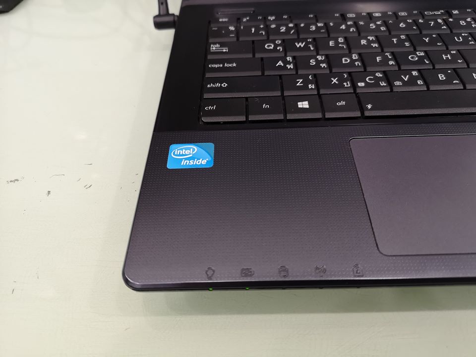 ASUS X45A Celeron 1000M