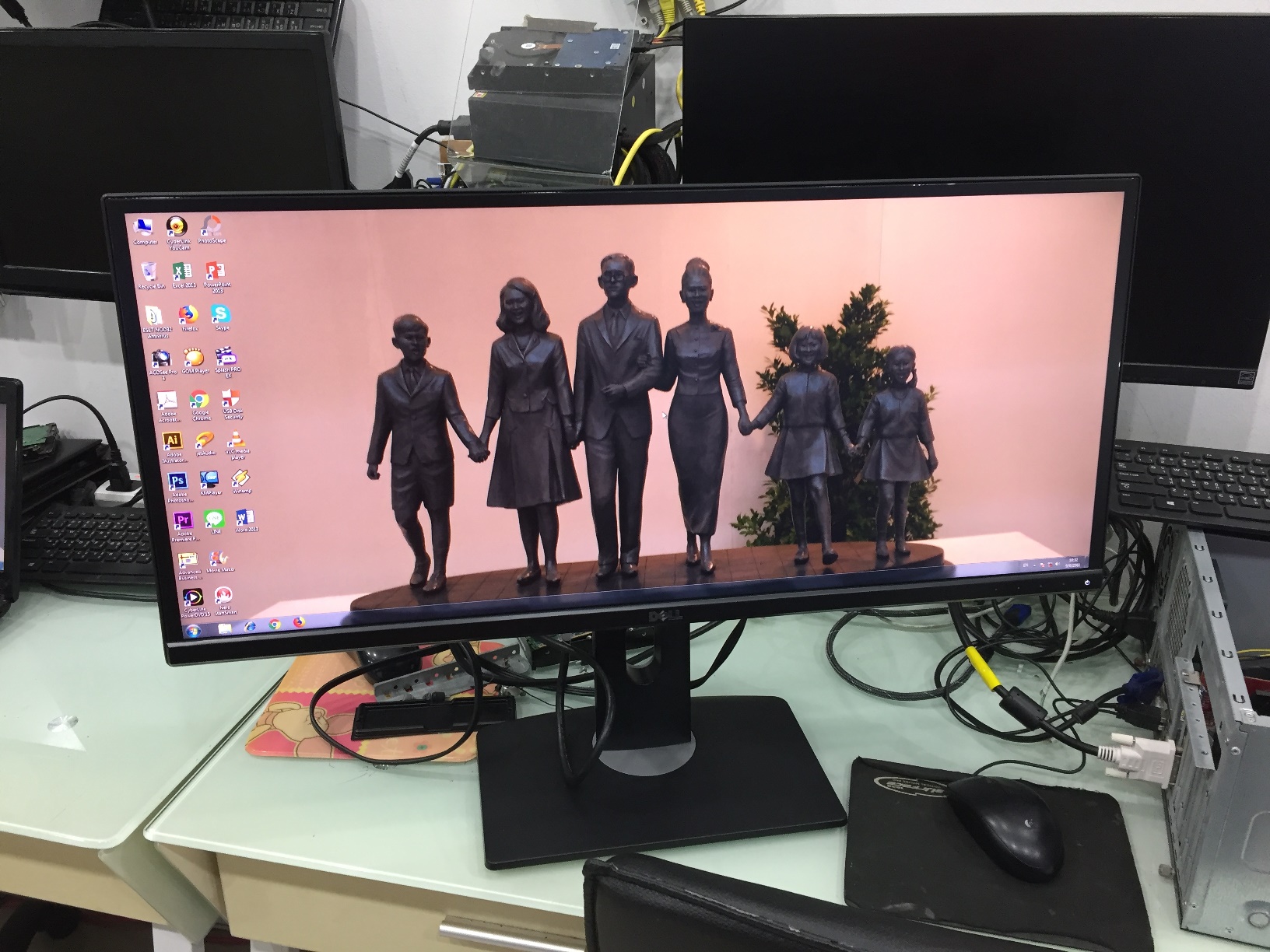 DELL U2913WM