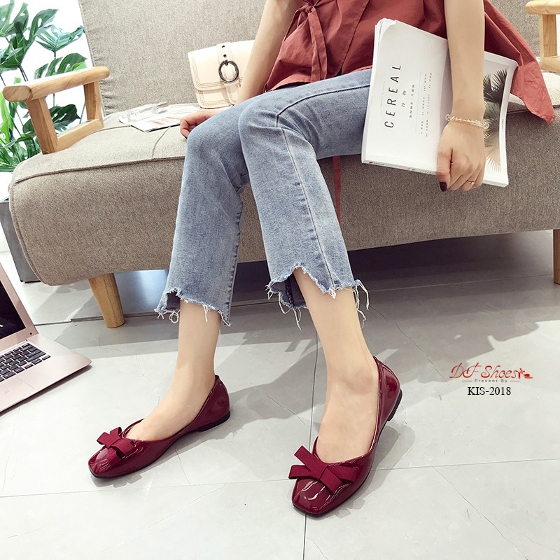 รองเท้าคัทชูหนังเงาแต่งโบว์ผ้า (สีชมพู)