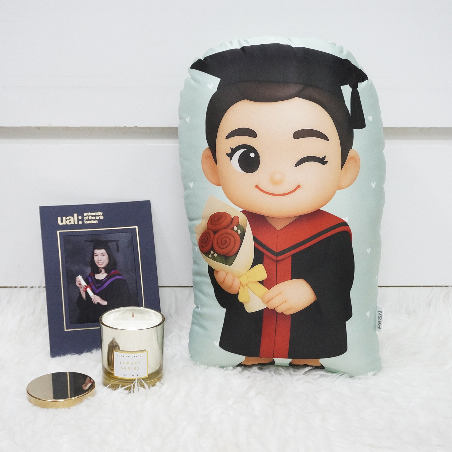 หมอนของขวัญรับปริญญา - ลายออกแบบโดย ChatGPT