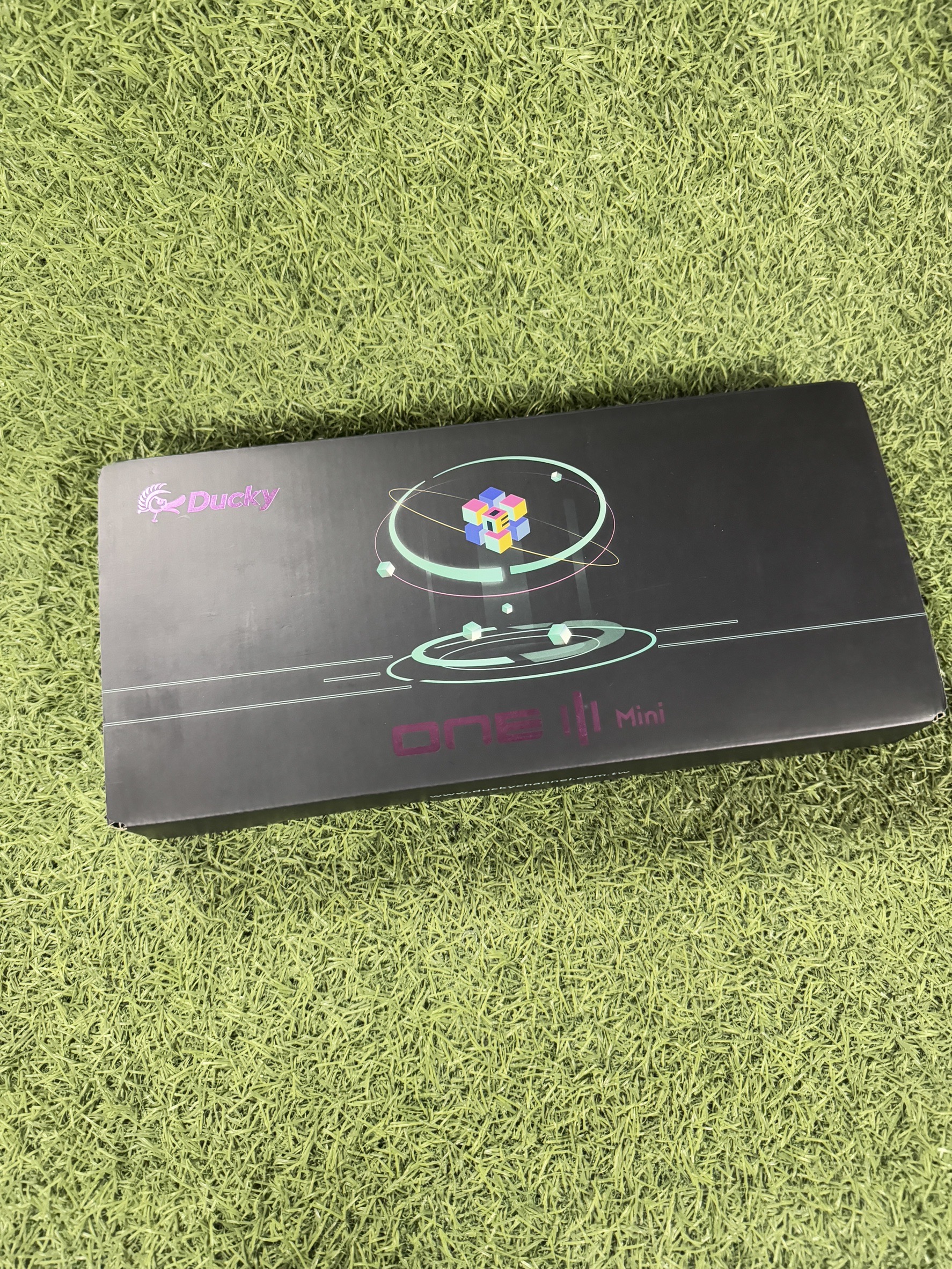 คีย์บอร์ด Ducky One 2 Mini RGB Keyboard มี 40 ตัว