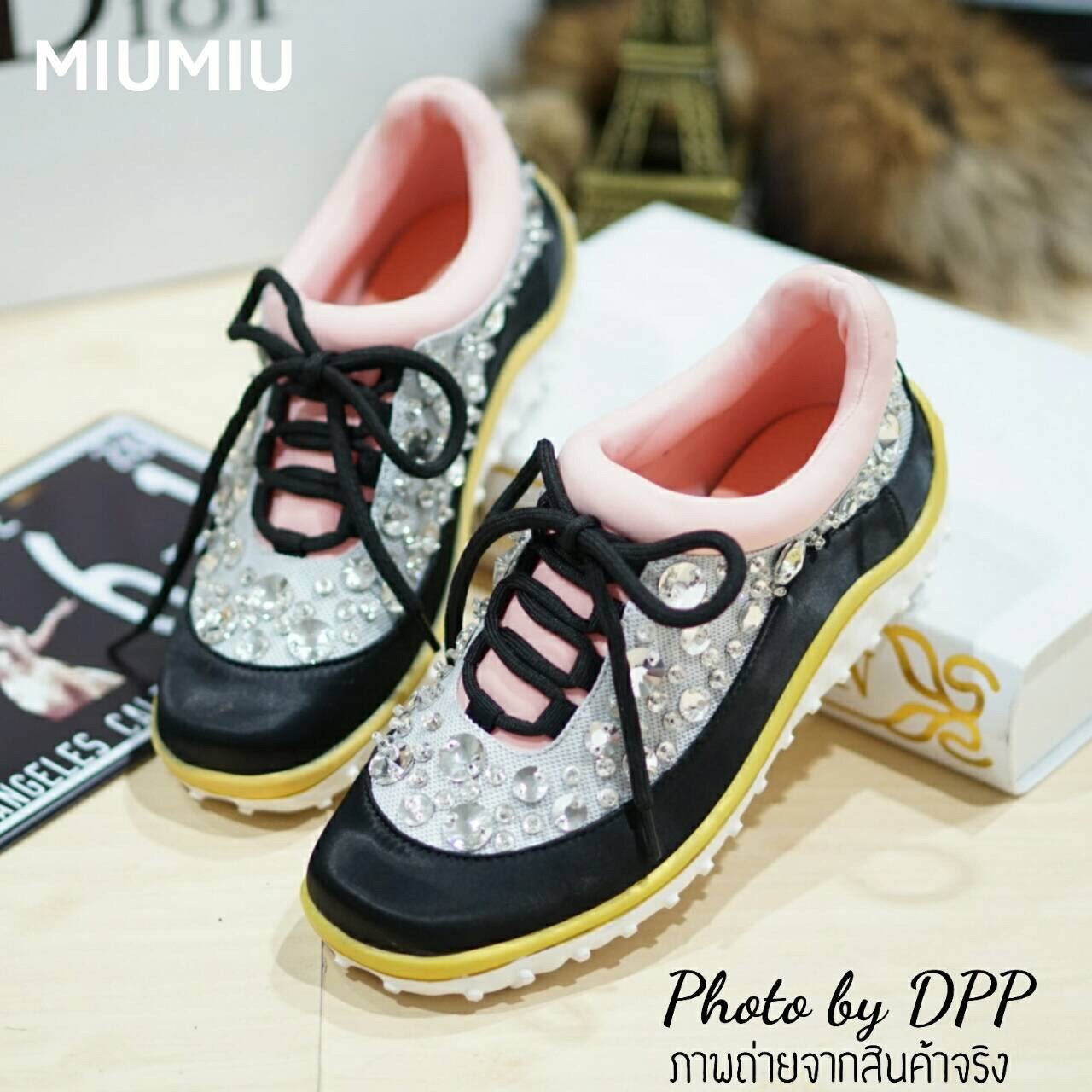 พร้อมส่ง : รองเท้าผ้าใบ MIUMIU Jeweled Satin Lace-Up Sneaker (สีชมพู)