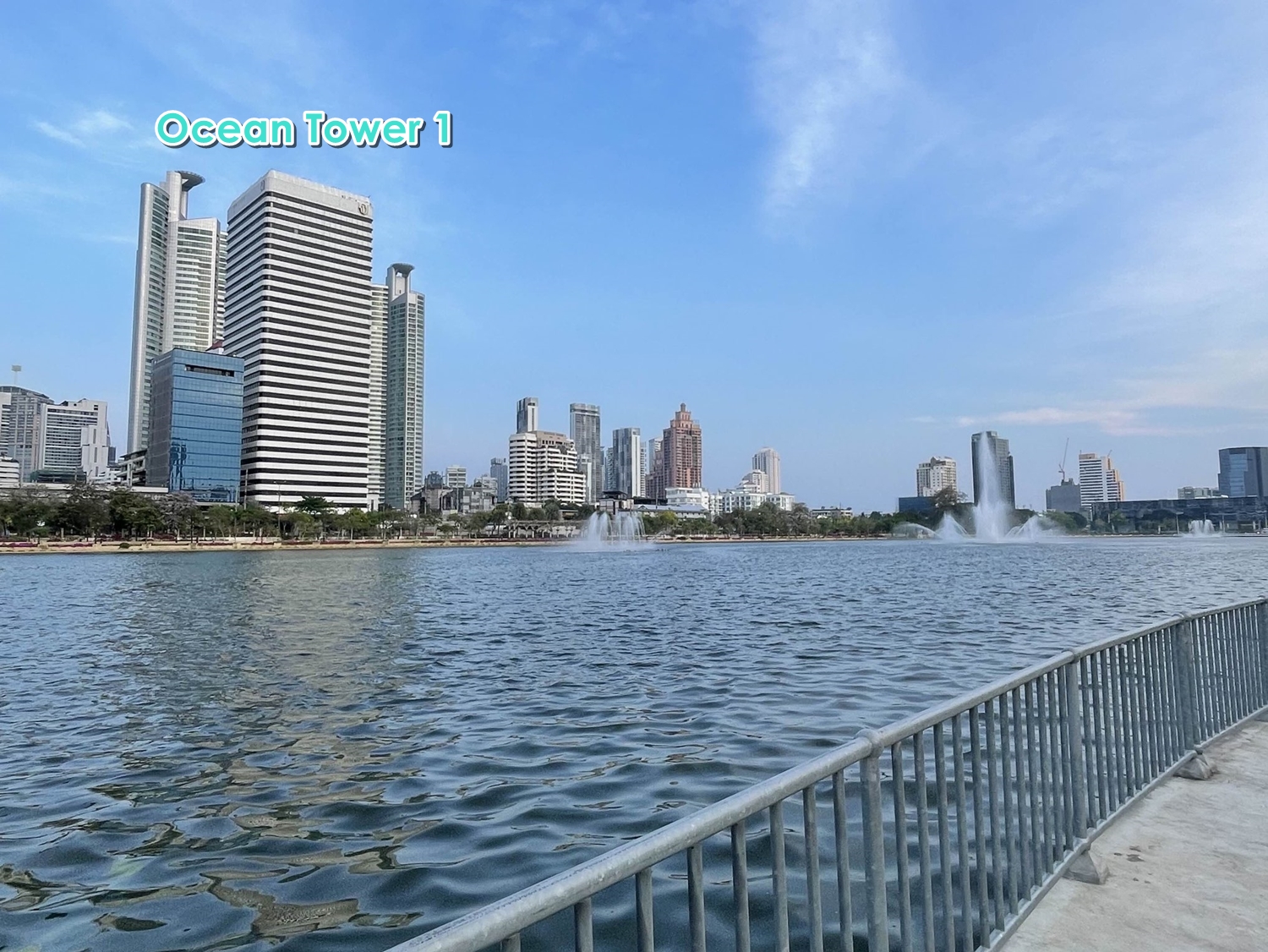 Office space for sale/rent in Sukhumvit area, close to Asok BTS station and MRT Sukhumvit station only 750 meters.| Ocean Tower 1