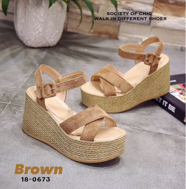 รองเท้าส้นเตารีด Wedge Sandals (สีดำ)