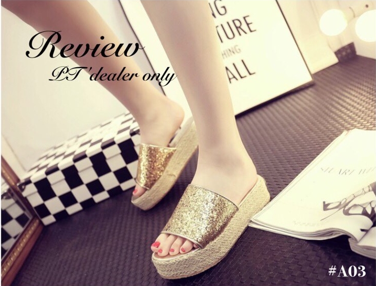 รองเท้าแตะสไตล์ Jimmy Choo (สีทอง)