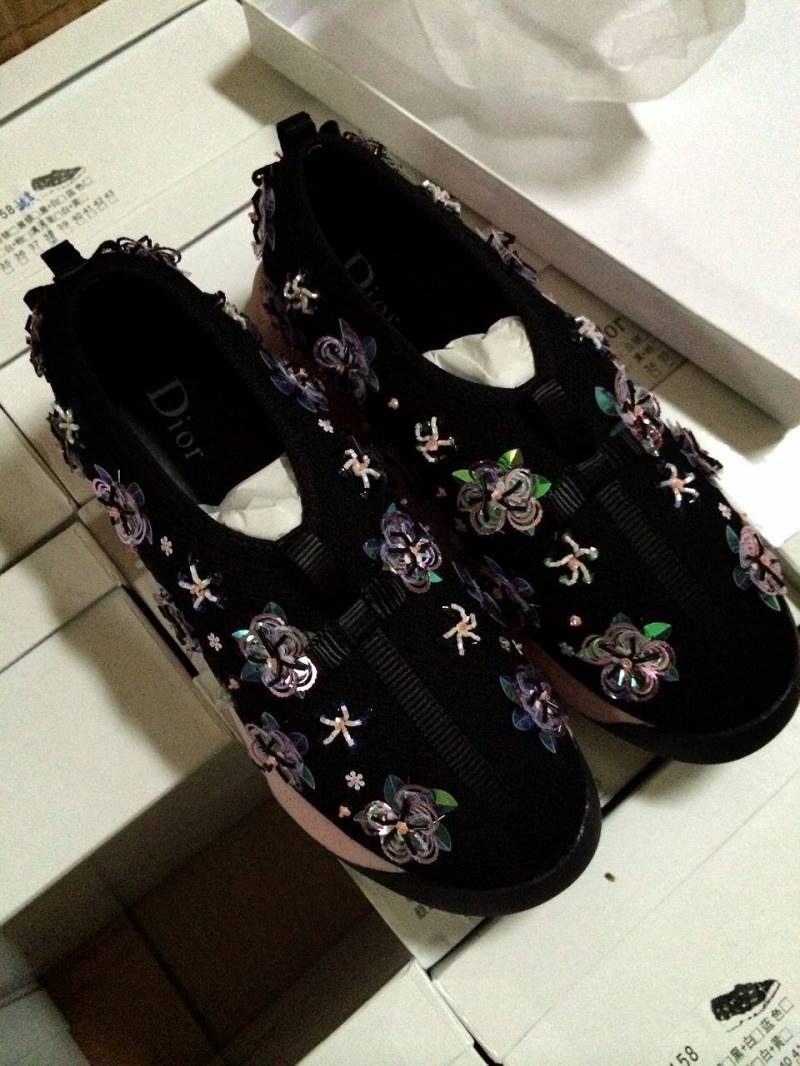 พร้อมส่ง : รองเท้าผ้าใบ Dior Fusion Sneakers (ดำดอกชมพู)
