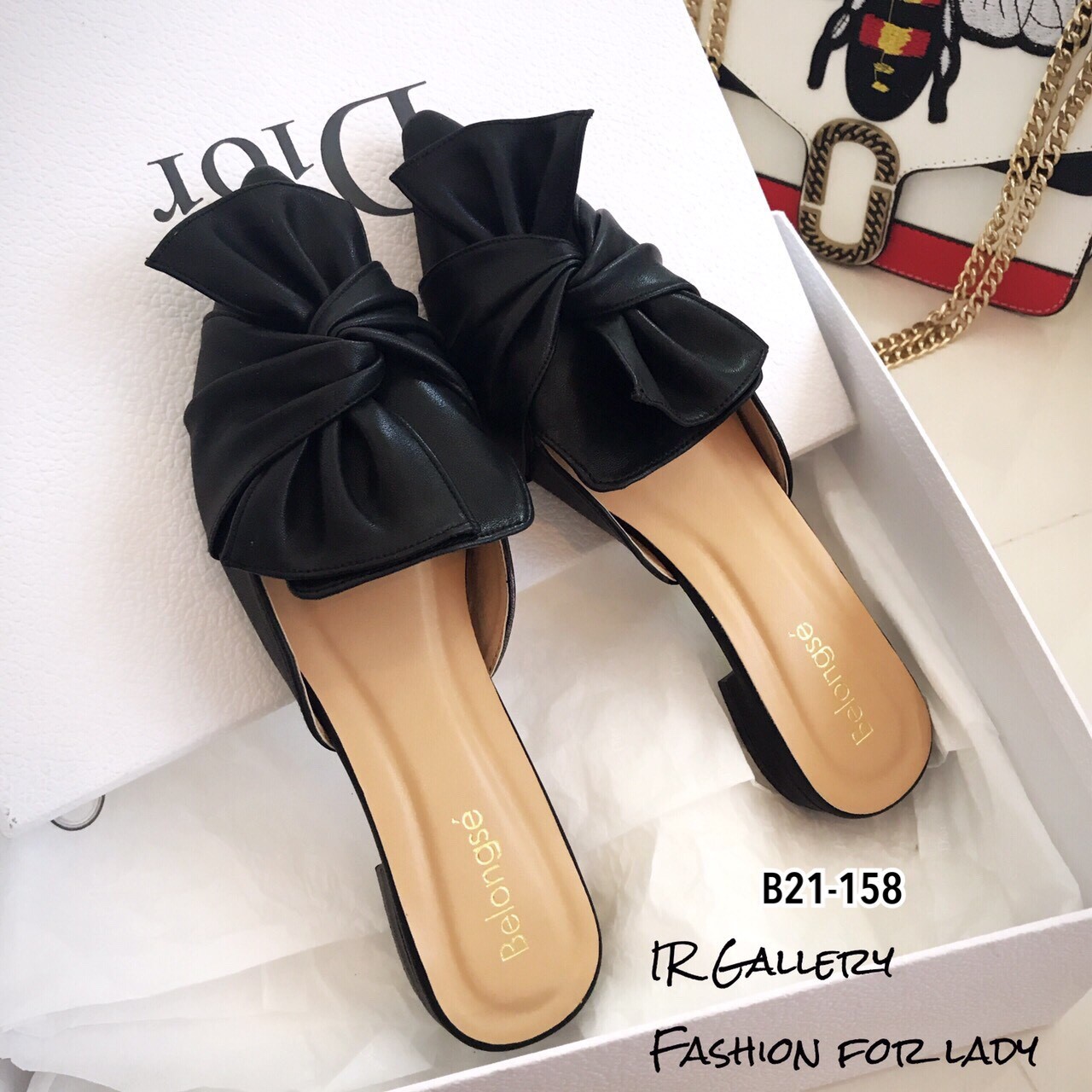 รองเท้าเปิดส้นแต่งโบว์ (สีครีม)