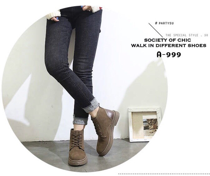 รองเท้าผ้าใบหุ้มข้อสไตล์ Martin (สีดำ)