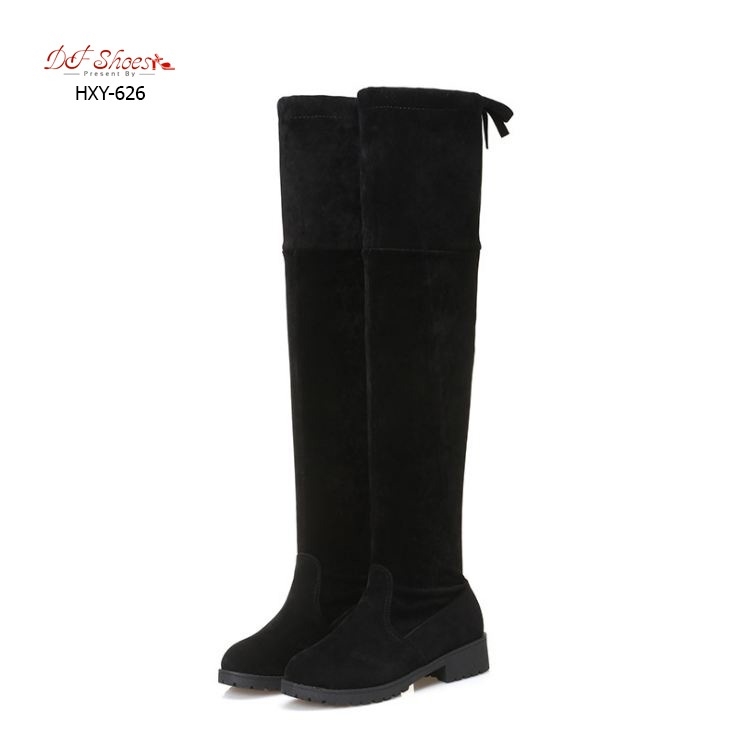 รองเท้าบูทคลุมเข่าแต่งเชือกหลัง