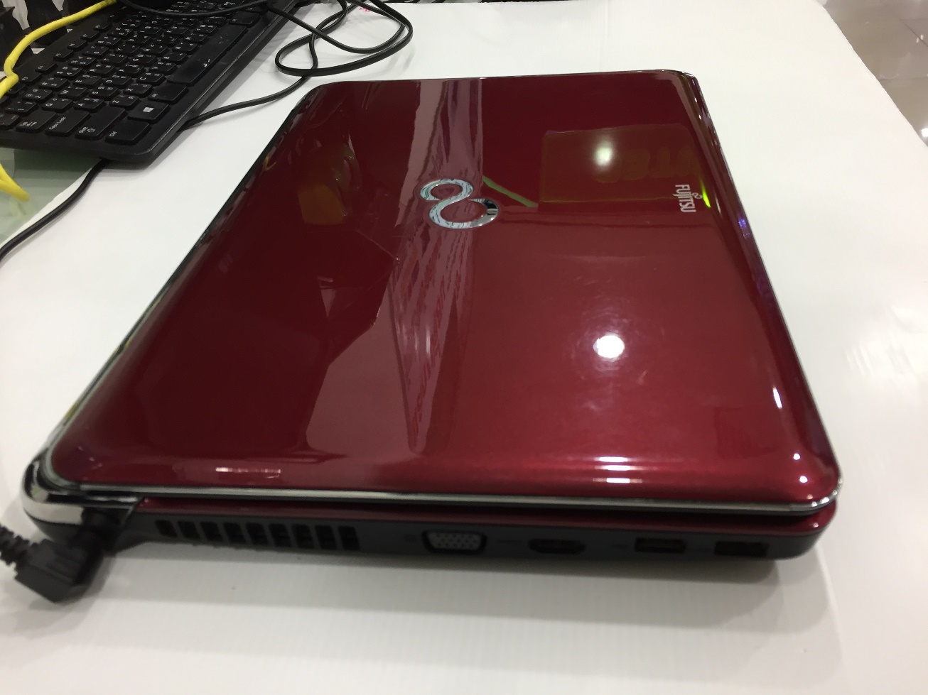 FUJITSU Lifebook LH531