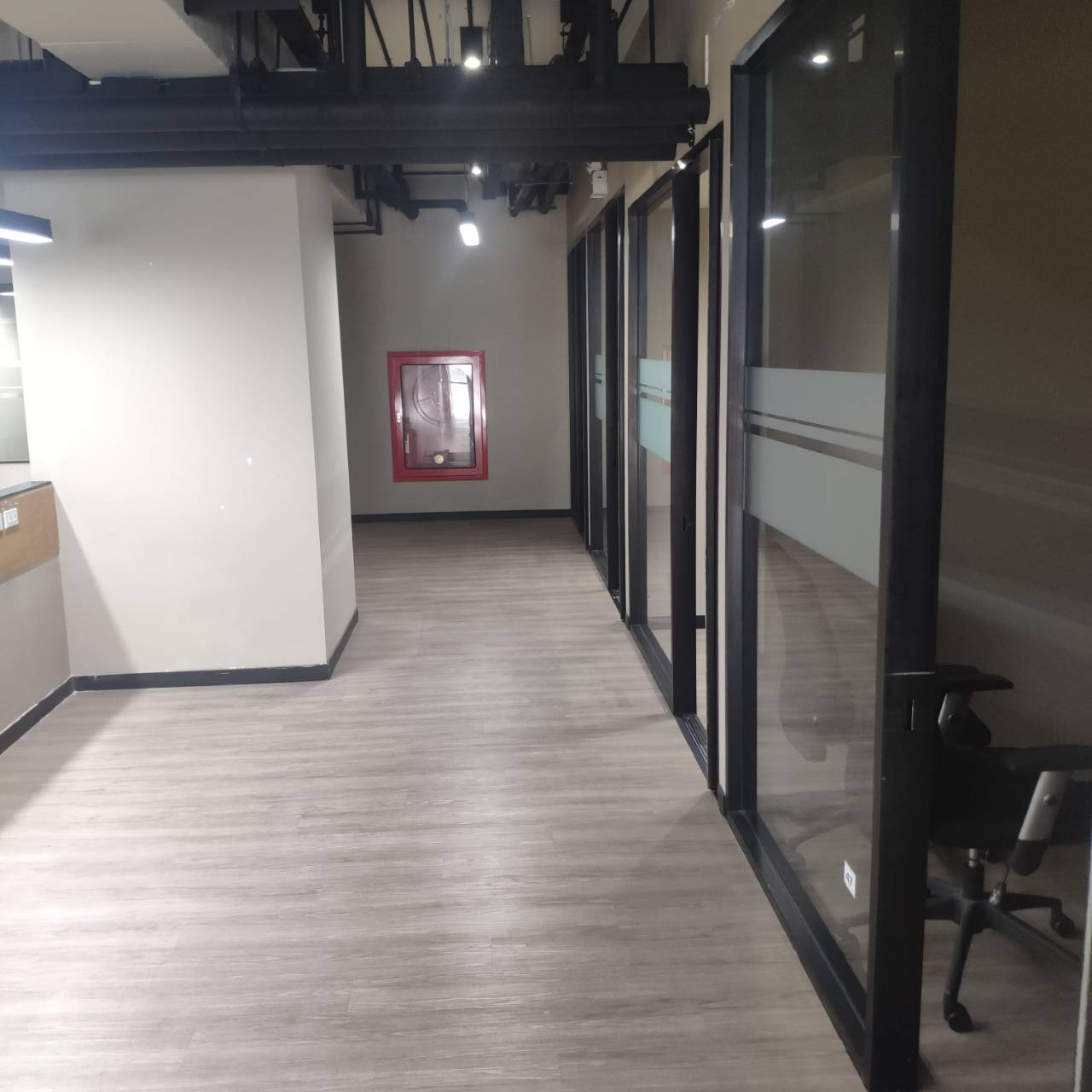 ไอทีเอฟ สีลม พาเลส (ITF-Silom Palace) สำนักงานให้เช่าย่านสีลม ศูนย์กลางธุรกิจ(CBD)ของกรุงเทพฯ ใกล้สถานีรถไฟฟ้า BTS ช่องนนทรี เพียง 350 ม.