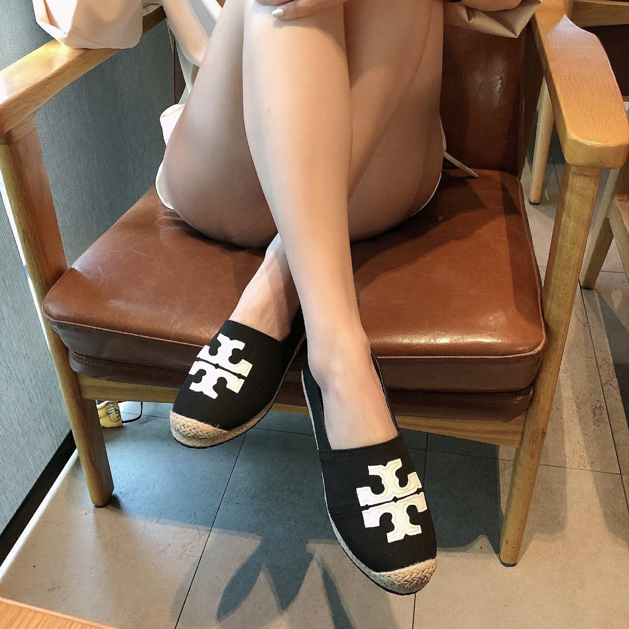 รองเท้าคัทชูStyle Tory Burch (สีดำ)