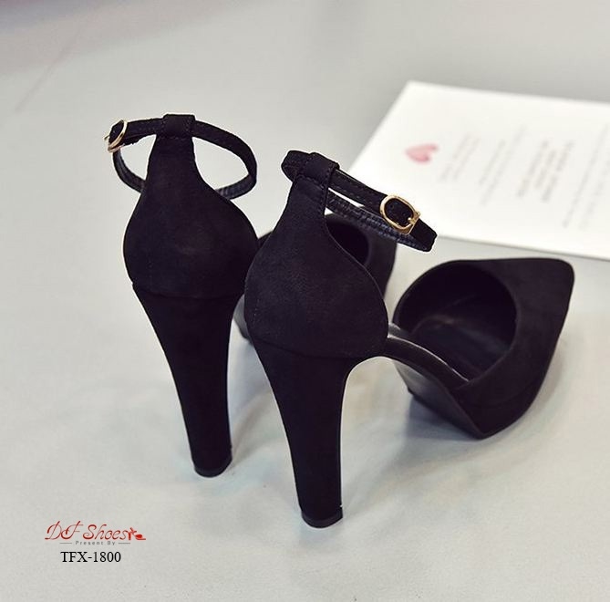 รองเท้าคัทชูส้นสูงเสริมหน้า (สีแดง)