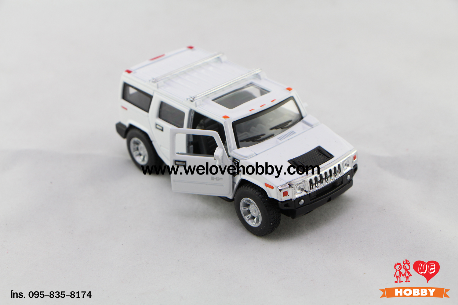โมเดลรถ 2008 Hummer H2 SUV สีขาว Scale 1:40