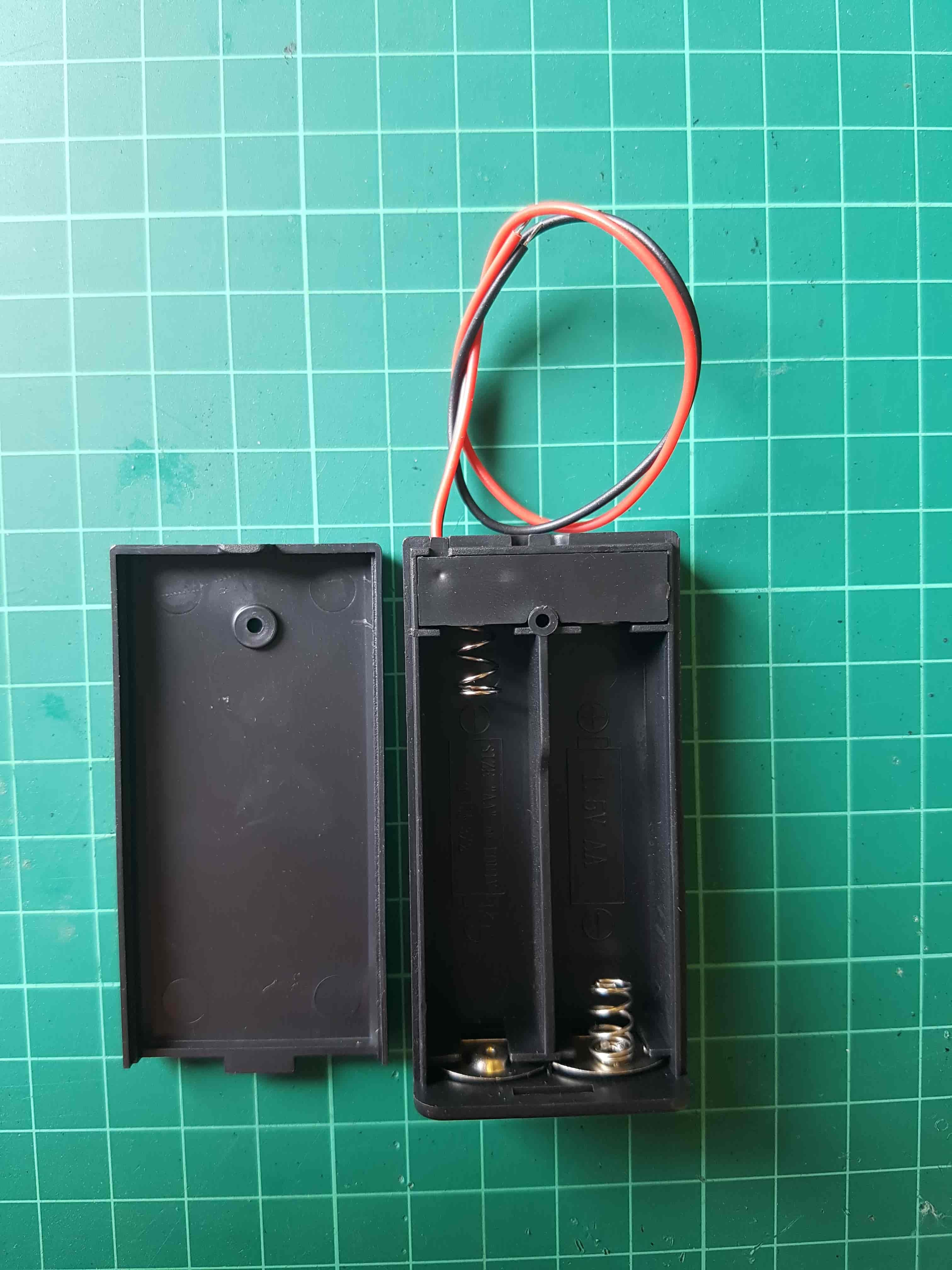 Battery Box 2Ax2 + Cover Switch
