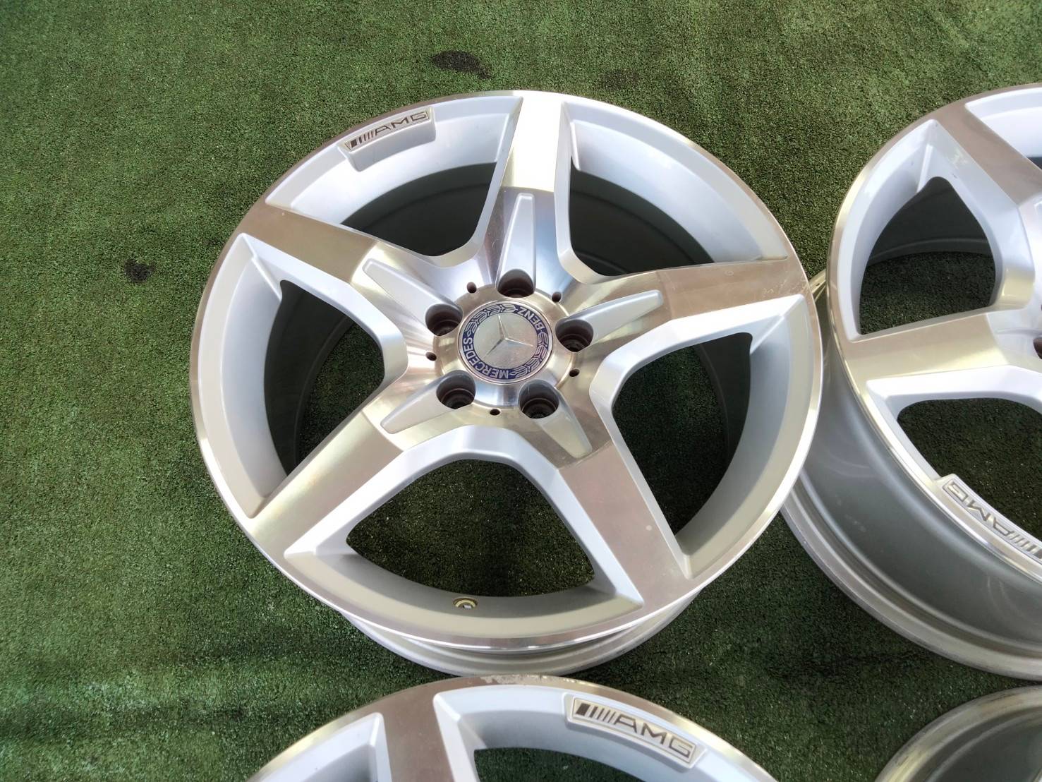 ล้อเบนซ์ ไม่แท้ ขอบ 17 " มือสองตามสภาพ (4วง)