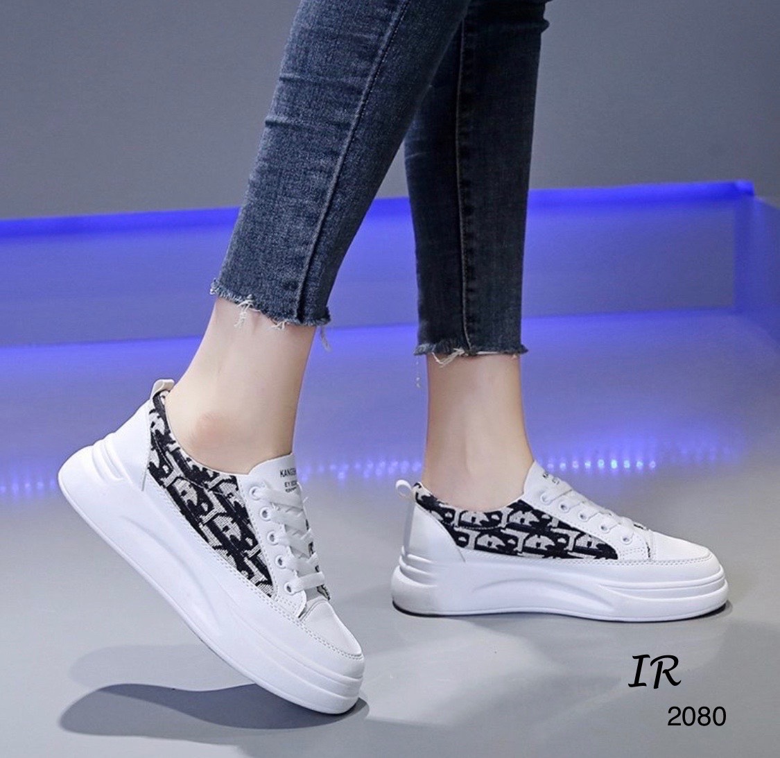 รองเท้าผ้าใบสไตล์Sport girlสกรีนลาย