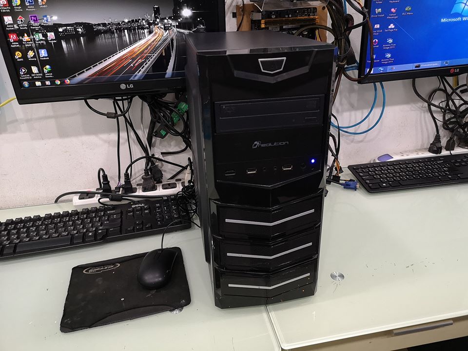 Core2 Q8200 GT220