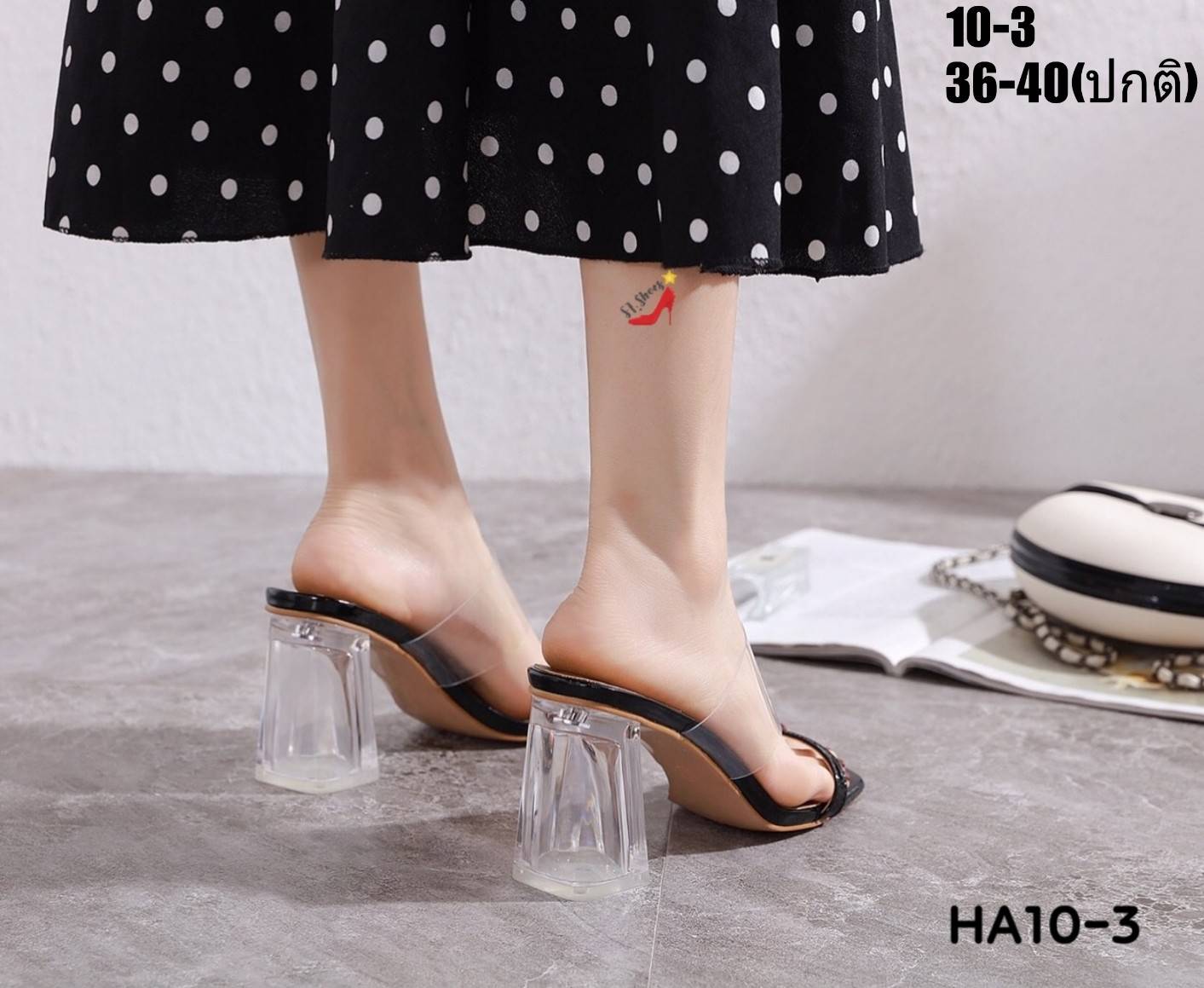 รองเท้าส้นแก้วเปิดส้นสายคาดใส (สีดำ)