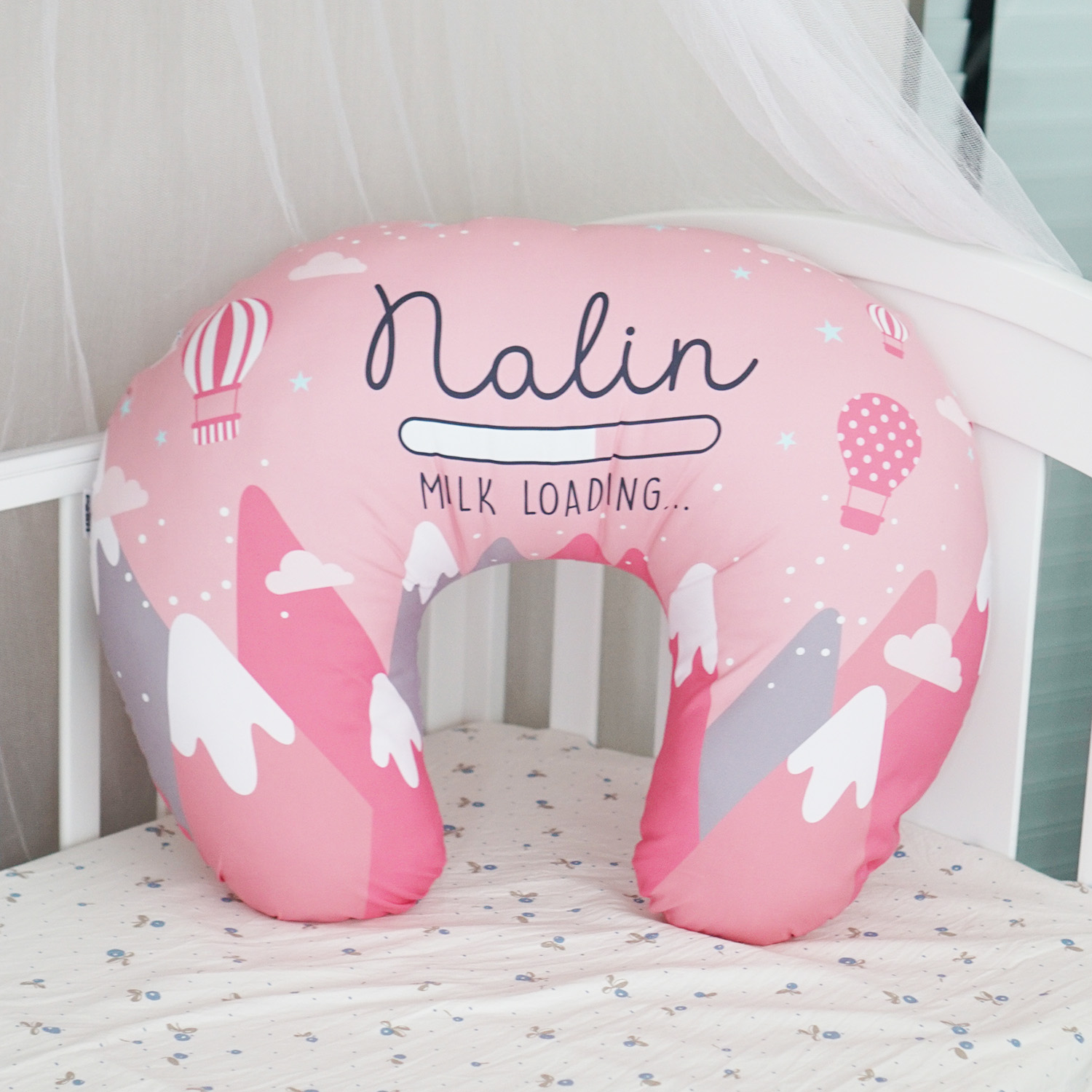 หมอนรองให้นม สั่งทำใส่ชื่อ ลาย Mountain - Pink