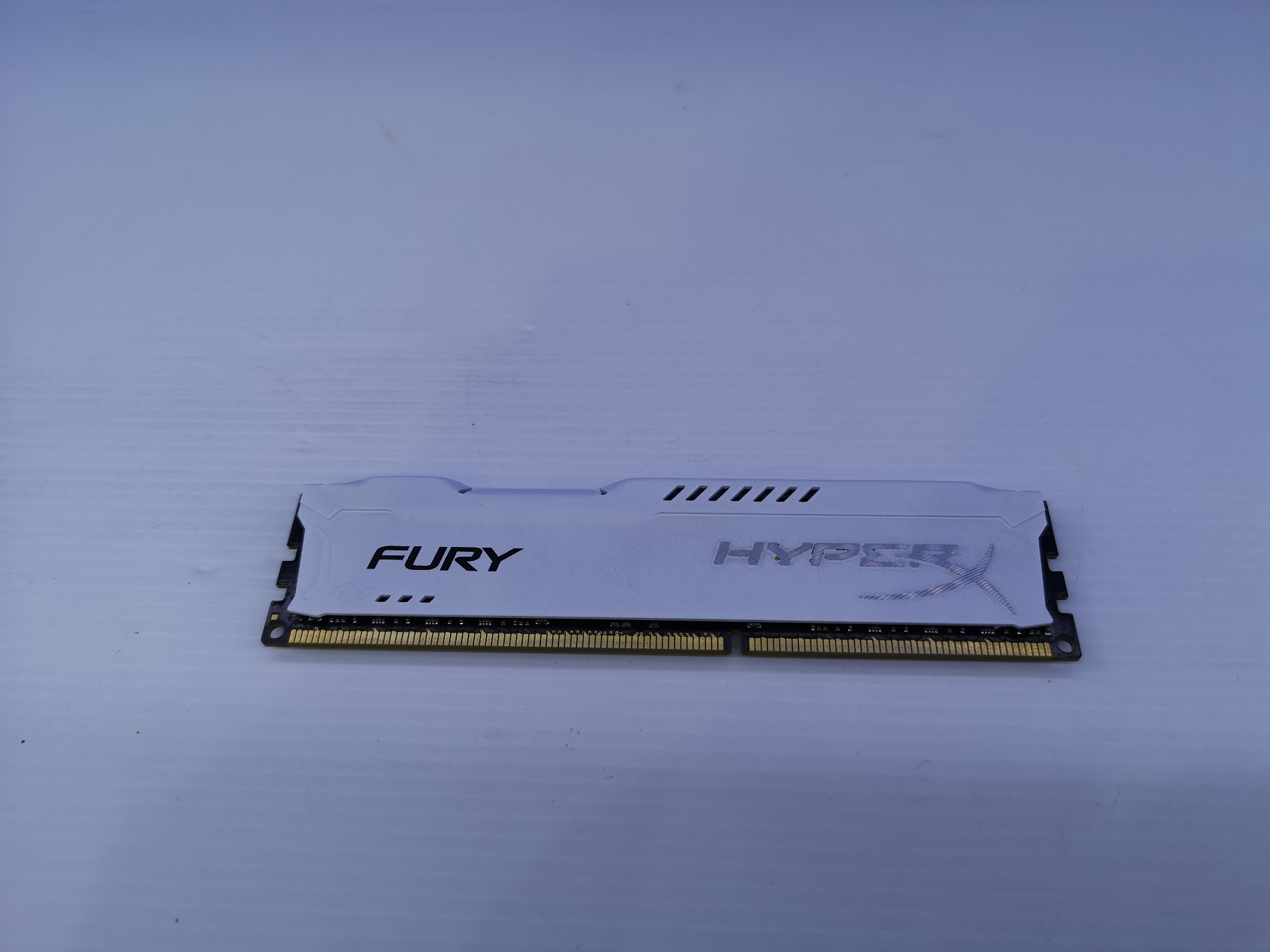 8GB. DDR-3 1600 KINGSTON HyperX White