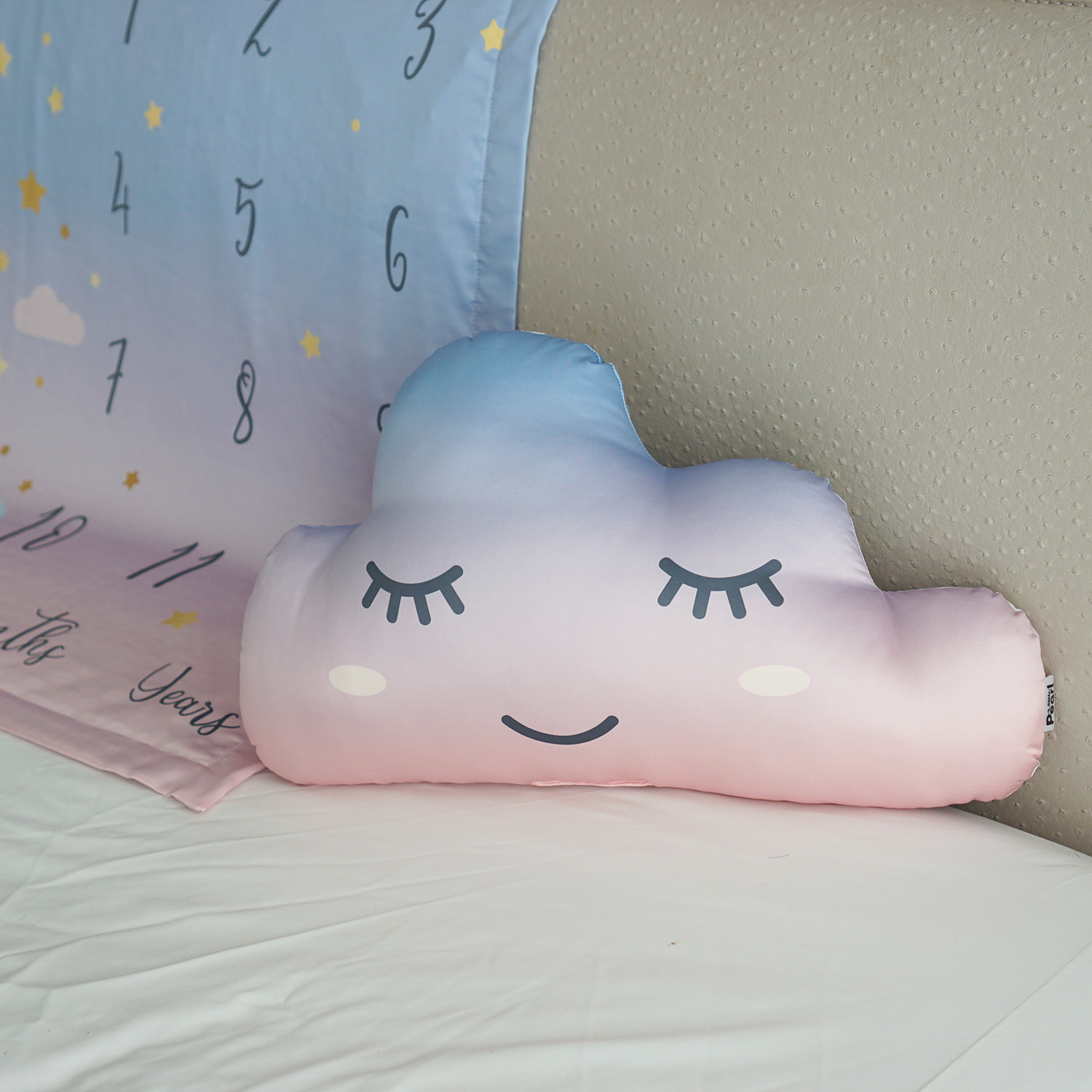 หมอนลาย Cloud - Blue Pink