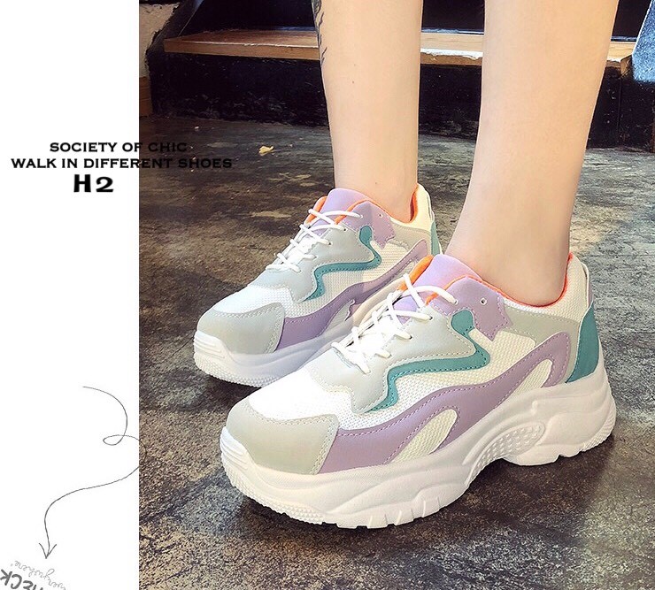 รองเท้าผ้าใบเสริมส้นทรง Sportแต่งลาย (สีชมพู)