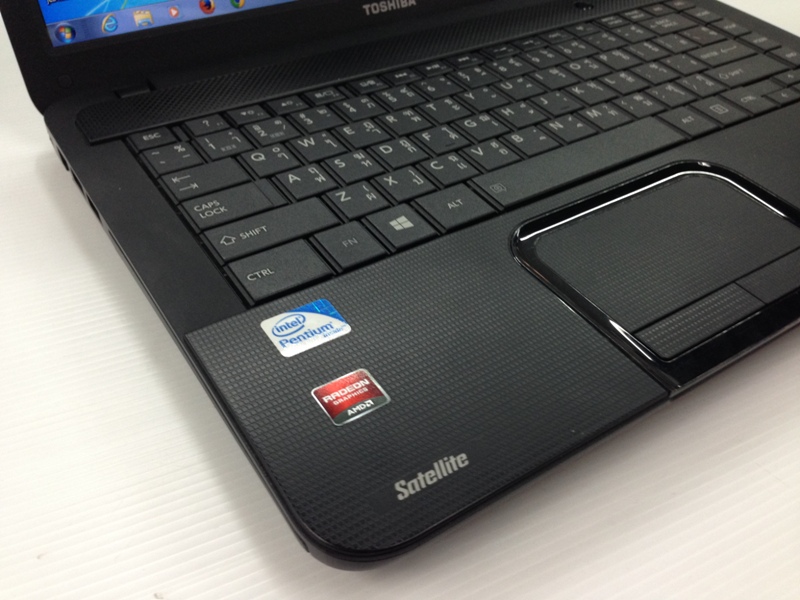 TOSHIBA Satellite C800-1030X
