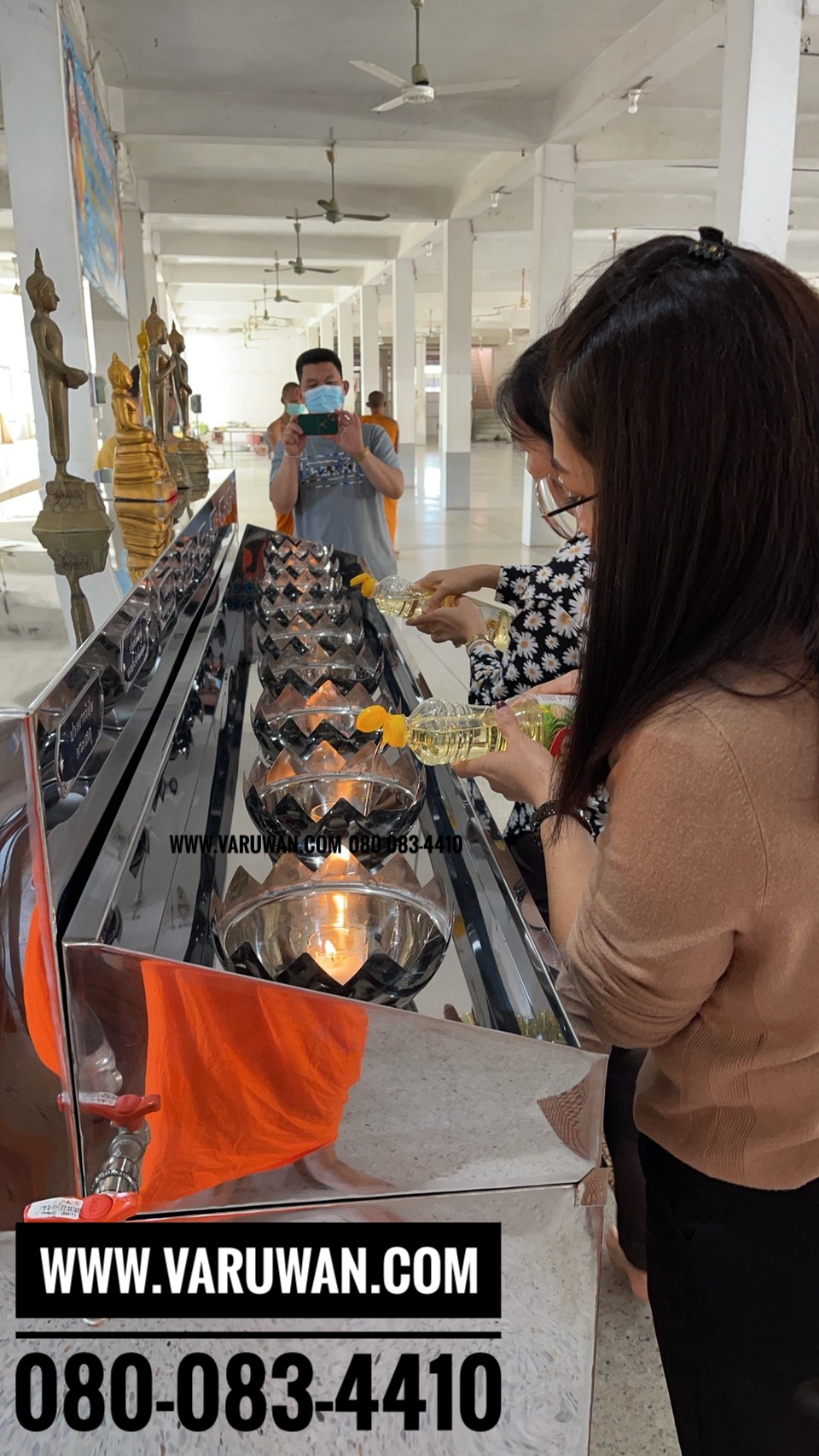 ตู้เติมน้ำมันตะเกียงพระประจำวันเกิด