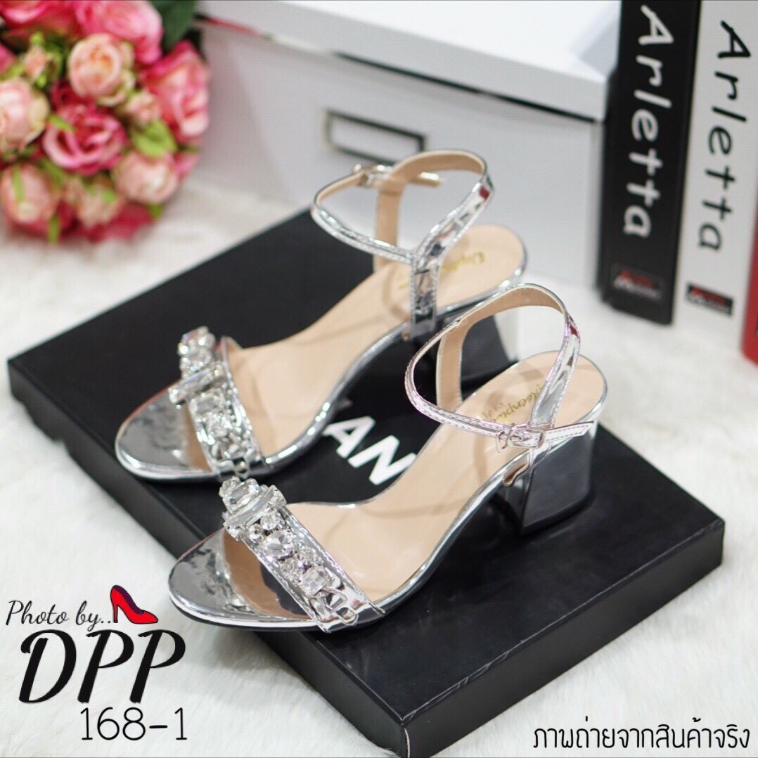 รองเท้าส้นตันสไตล์ MIU MIU (สีขาว)
