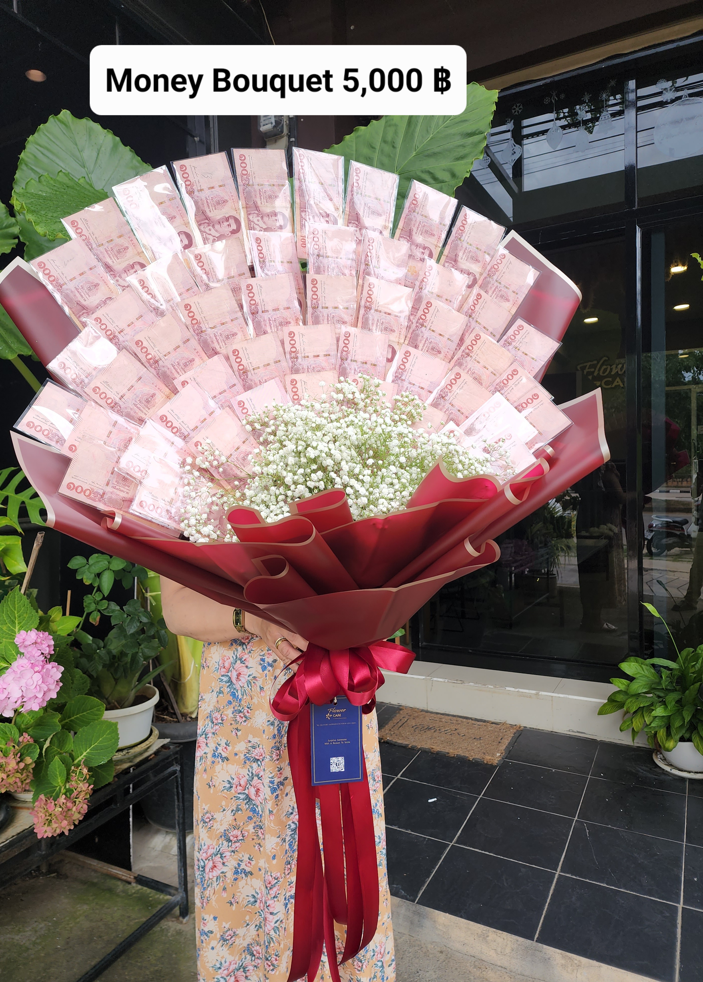 ใส่ธนบัตรได้ไม่เกิน 100 ใบ