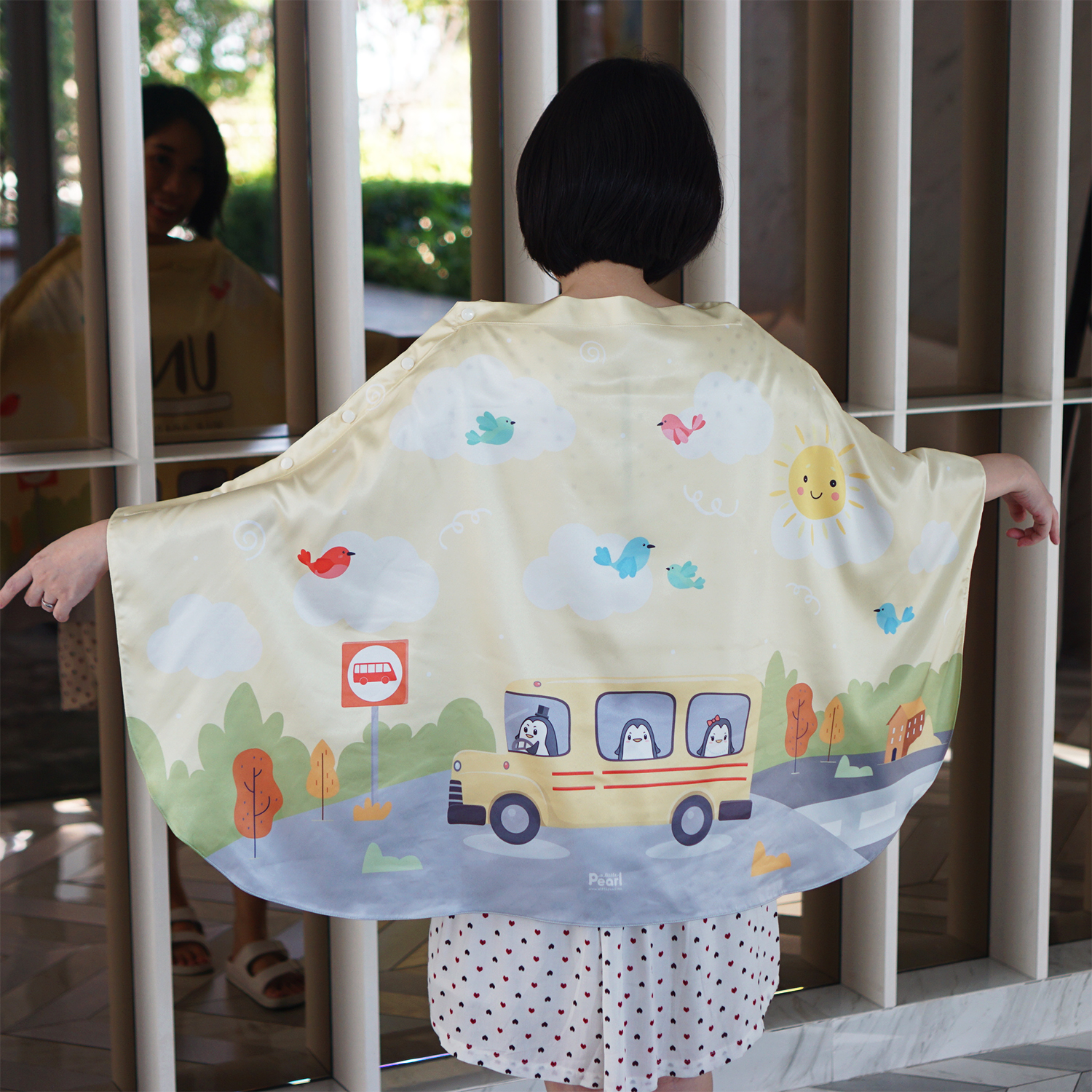 ผ้าคลุมให้นม 3in1 (รุ่นมีกระดุม ถอดโครงได้) แบบสั่งทำใส่ชื่อ ลาย Yellow Bus