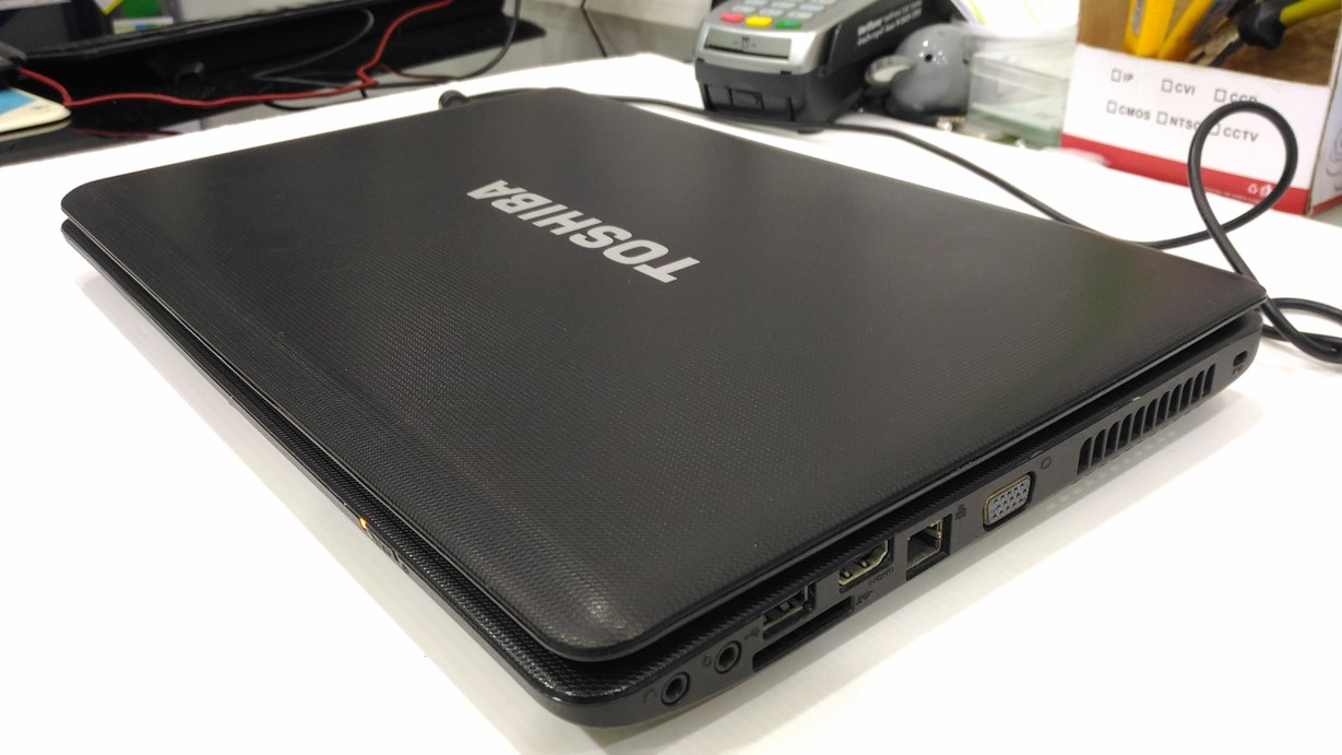 TOSHIBA Satellite C640